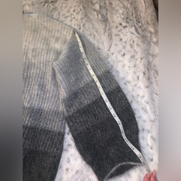 Brunello Cucinelli Grey Ribbed Mohair Degrade Crewneck - Picture 15 of 15